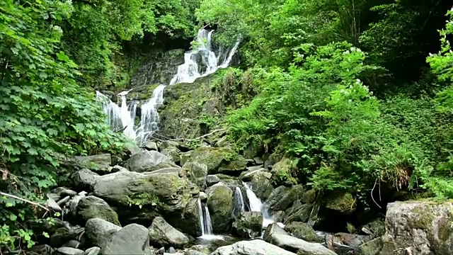 爱尔兰基拉尼的瀑布视频下载