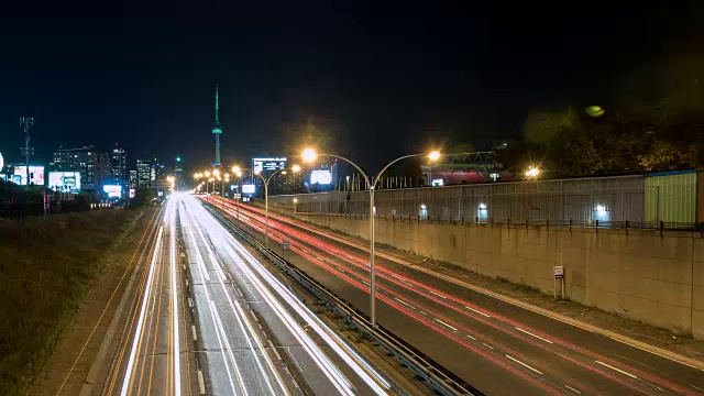 多伦多夜间城市交通视频素材