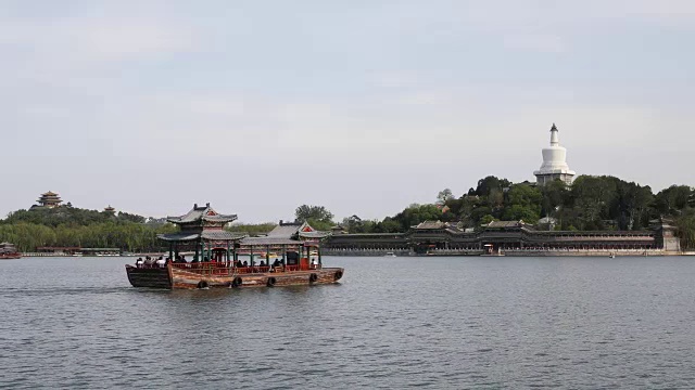 Beijing Beihai Park 北京北海公园游船视频下载