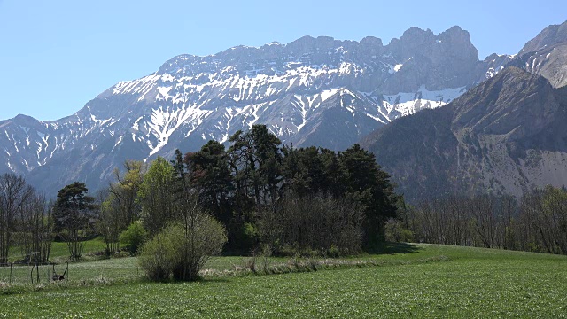 法国观山脊在阿尔卑斯山附近的Gap视频素材
