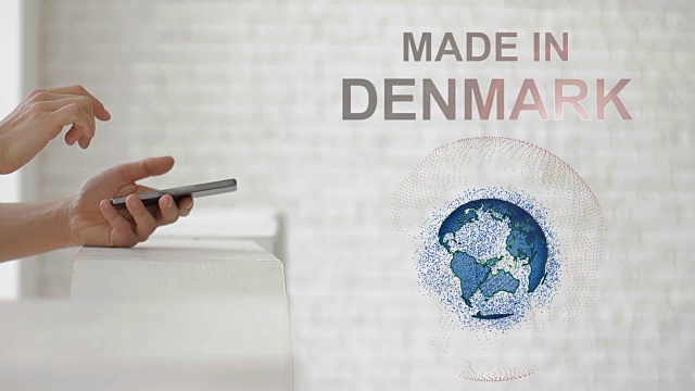 手发射了地球全息图和丹麦制造的文字视频下载