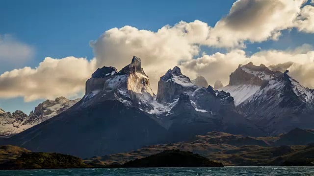 智利Torres del Paine的云朵。间隔拍摄视频素材