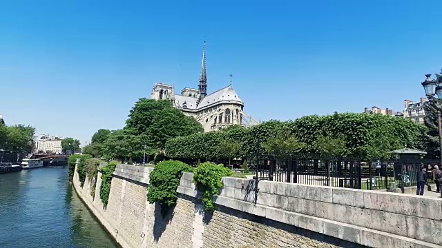 巴黎圣母院大教堂和塞纳河潘视频素材