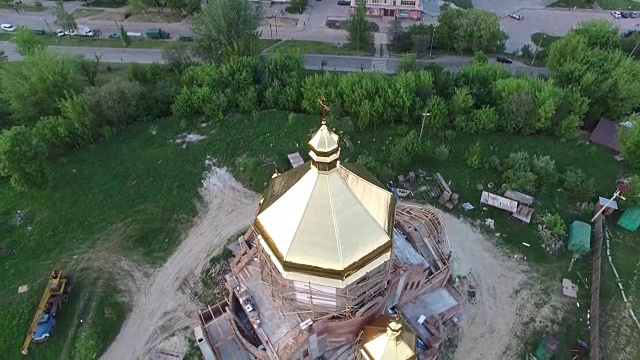 乌克兰利沃夫建成的教堂鸟瞰图。视频素材