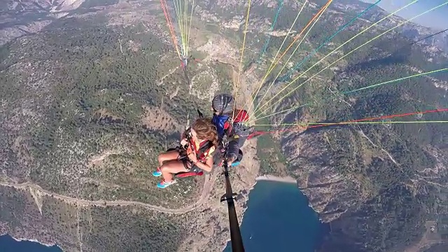 跳伞。(零retouche)视频下载