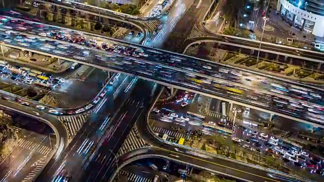 T/L TU晚上拥挤的交通/北京，中国视频素材