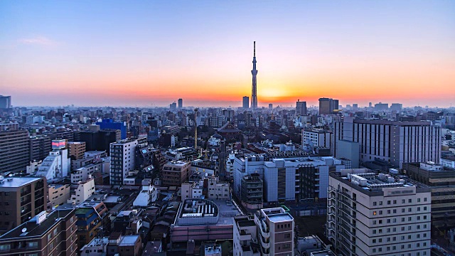 4 k。时间流逝日出在早晨美丽的东京城市景观与东京塔在日本视频素材_ID 