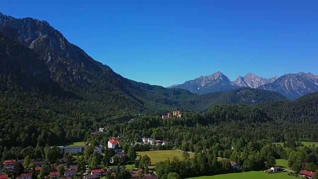 霍恩施万高城堡和阿尔普西湖附近的施万高，阿尔高，斯瓦比亚，巴伐利亚，德国，欧洲视频下载