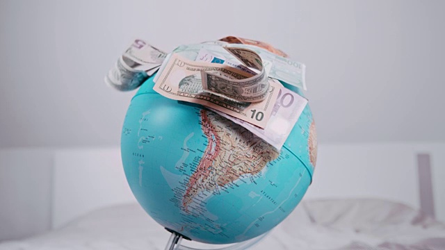 美元和欧元在全球贬值，超级慢的动作视频下载