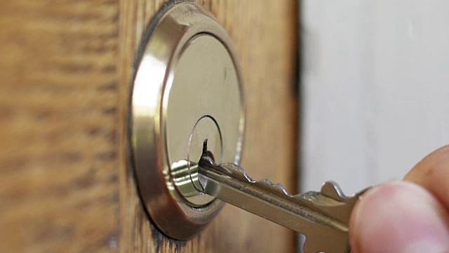 门锁和钥匙视频素材