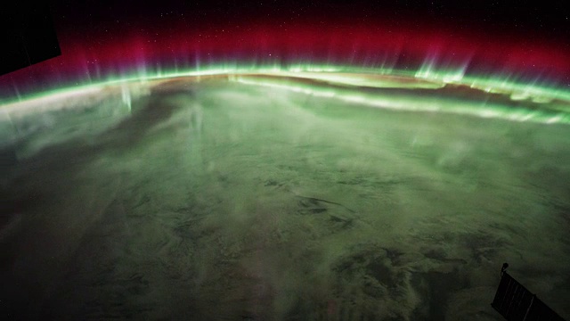 南极光在太空中的时间流逝视频素材