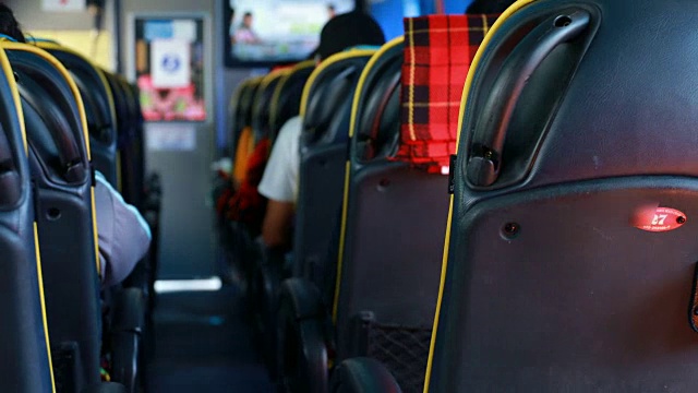 旅游巴士内部座椅，当巴士运行视频下载