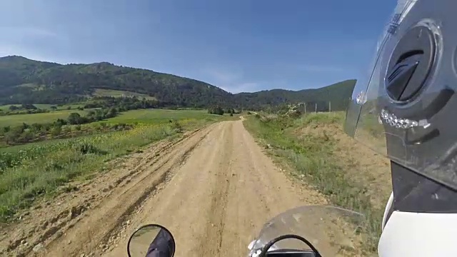 Enduro摩托车骑观点POV视频下载