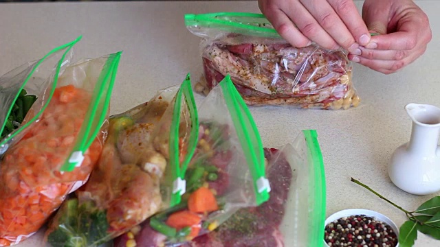 健康炖锅冷冻餐视频素材