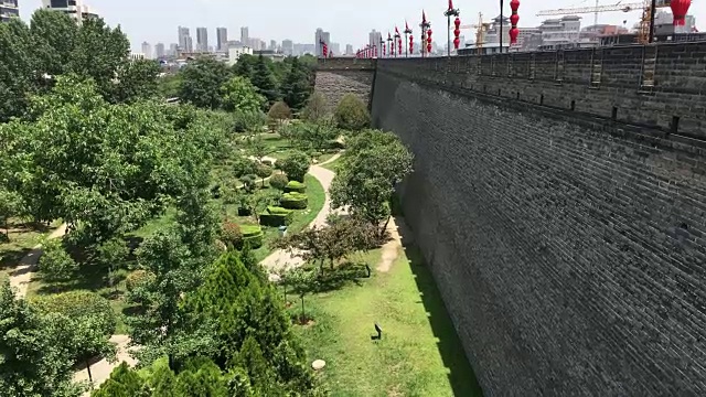 西安的古城墙视频下载