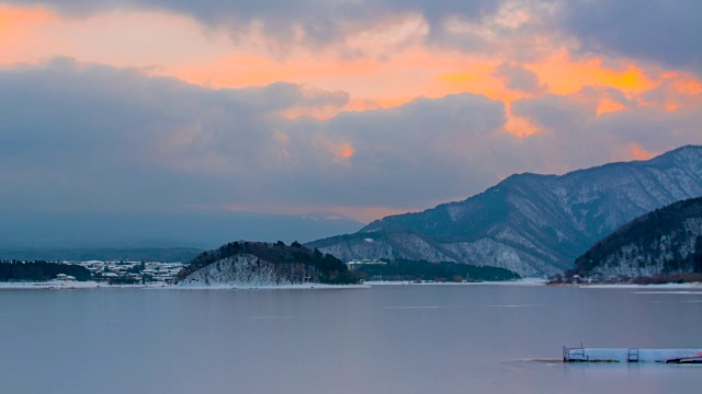 4k时间流逝，日本富士山川口湖日落视频素材