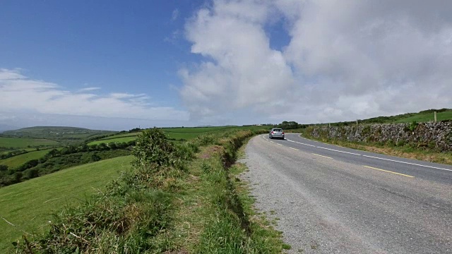 爱尔兰丁格尔半岛高速公路与汽车视频下载