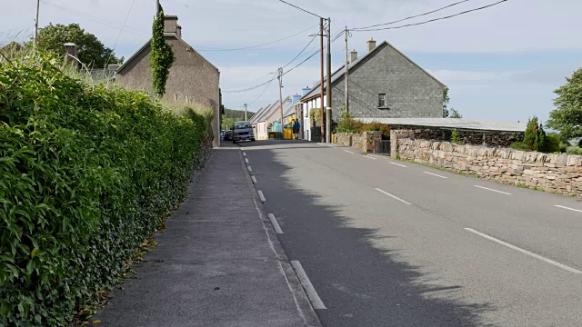 爱尔兰丁格尔半岛的克洛根村庄视频下载