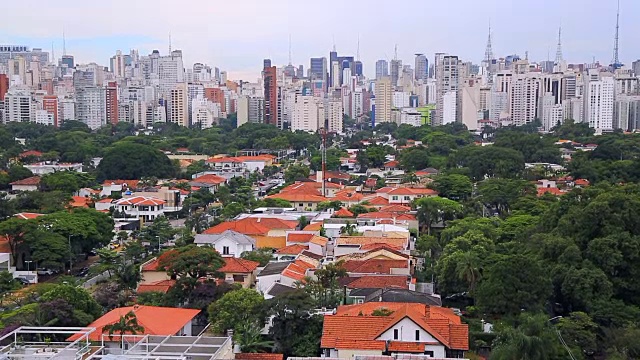 封锁:巴西市中心的房屋视频下载