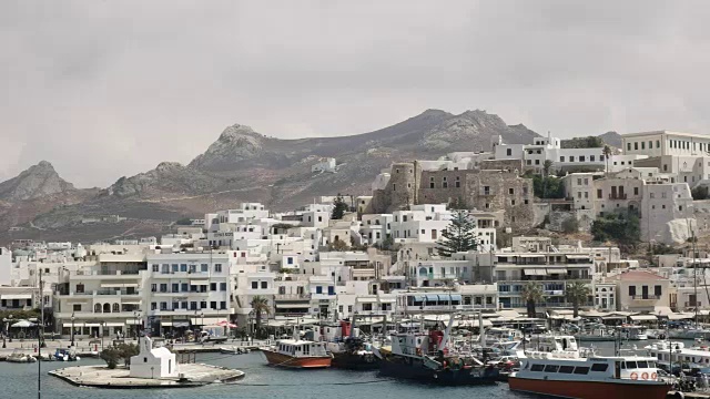 潘，希腊纳克索斯的主要港口视频素材