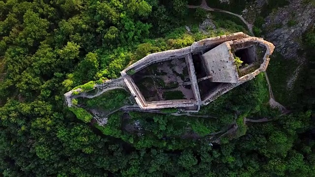 无人机俯瞰奥滕堡城堡视频素材