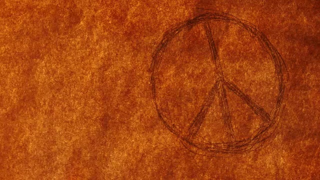 《旧纸上燃烧的火》中的和平象征视频下载