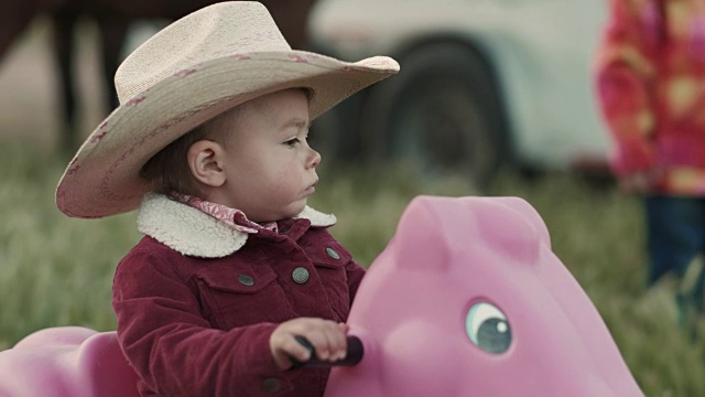犹他州牧场主婴儿视频素材