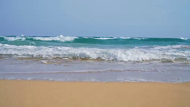 沙子，大海和天空视频素材
