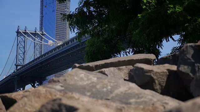 夏日曼哈顿桥缓慢的多莉展示视频下载