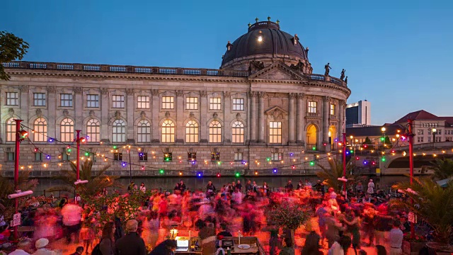 柏林城市城市夏天天际线夜晚舞蹈时间视频下载