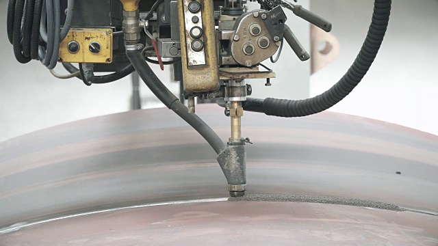 机器人焊接过程视频素材