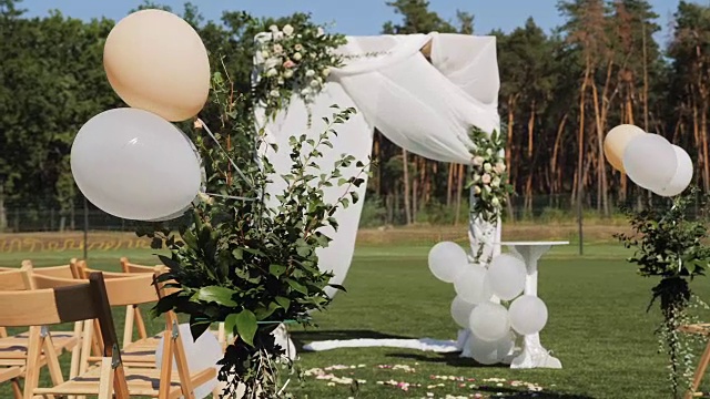 婚礼拱门装饰视频素材