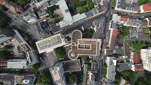 法兰克福城市建筑和街道的全景图视频素材