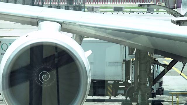 4k:飞机涡轮发动机视频素材