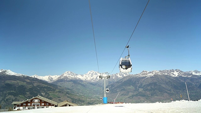 阿尔卑斯山的滑雪胜地视频素材