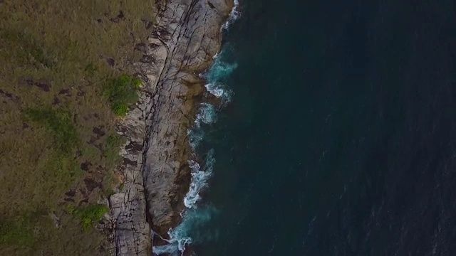 空中飞行热带岛屿和海洋视频素材