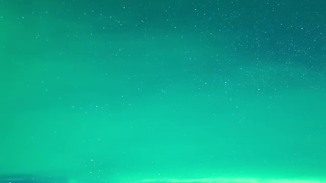 冰岛夜空中的北极光(极光)或北极光视频素材