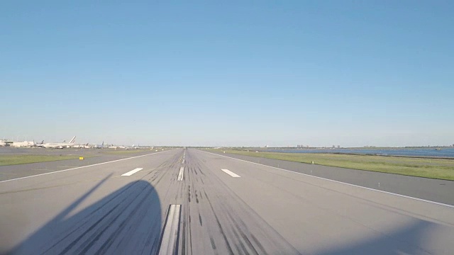 飞机起飞(POV)视频素材
