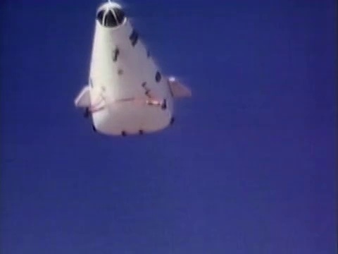 M2-F1飞机在飞行中视频下载