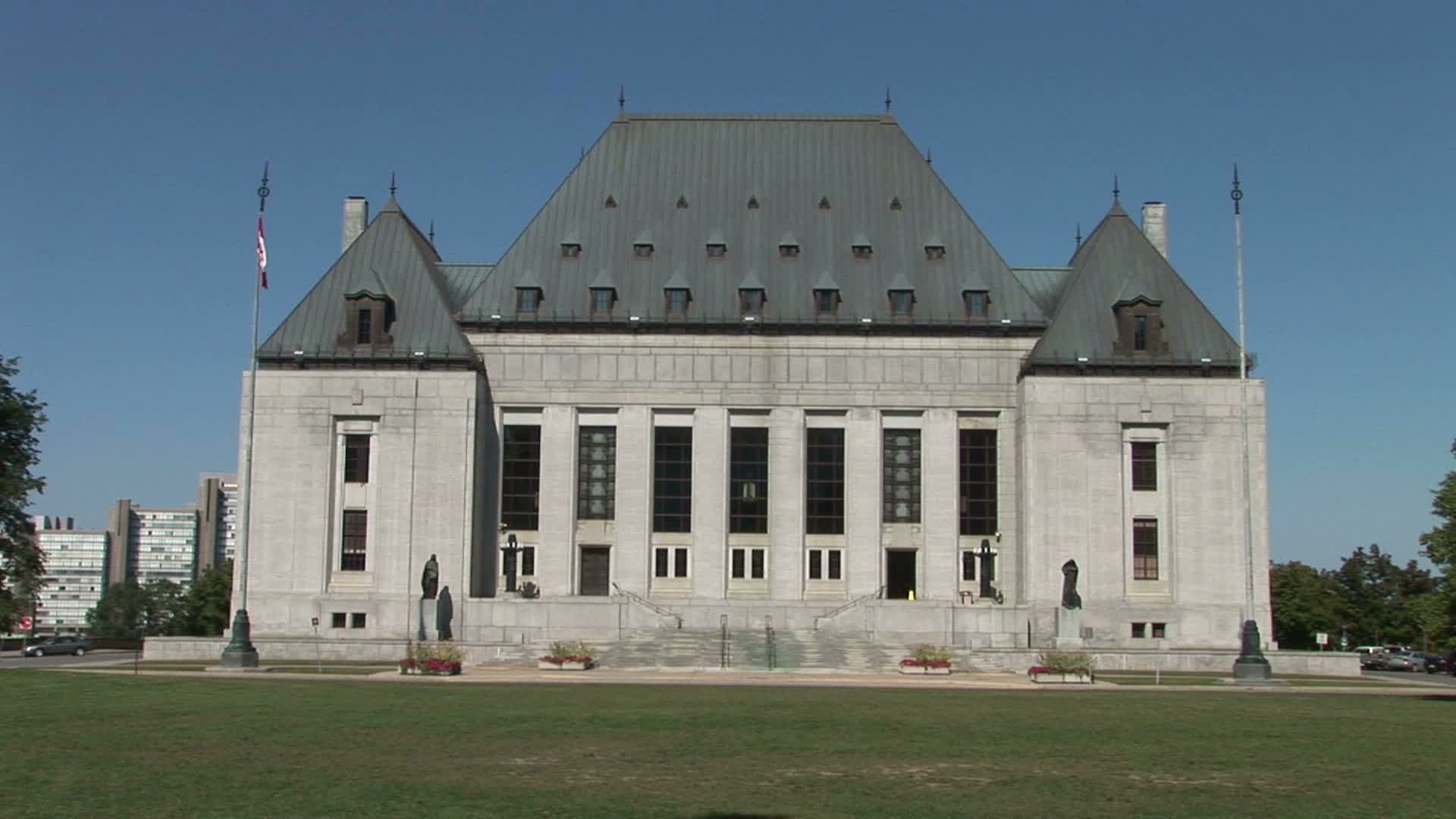 位于加拿大渥太华国会山西部的加拿大最高法院视频素材