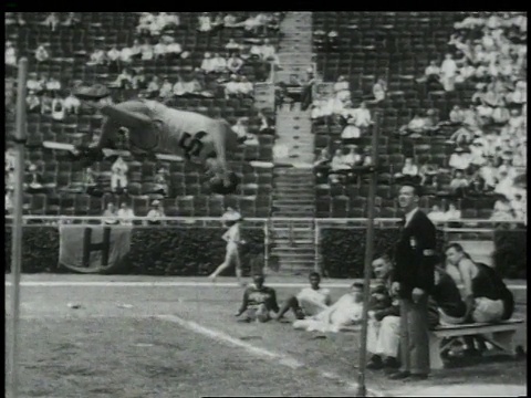 1949年美国SLO MO跳高运动员视频下载