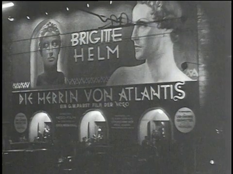 20世纪30年代柏林夜晚的蒙太奇街道/德国柏林视频下载