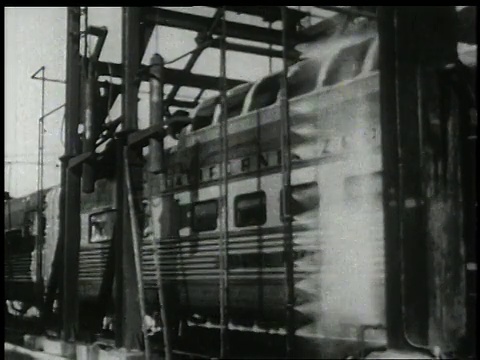 1950年蒙太奇西风穿过洗车场/丹佛，科罗拉多州，美国视频下载