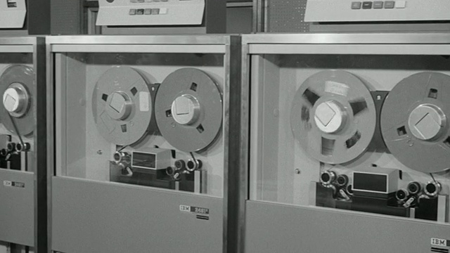 1969蒙太奇数据库技术人员与磁带和数据存储/英国视频下载