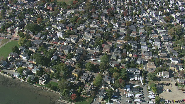 美国马萨诸塞州塞勒姆镇的空中社区视频素材