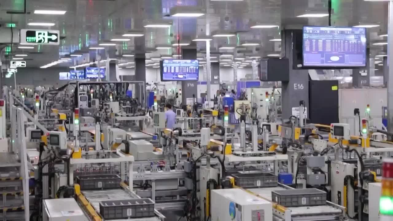 中国工厂高科技自动化流水线生产线室内生产（选编）视频下载